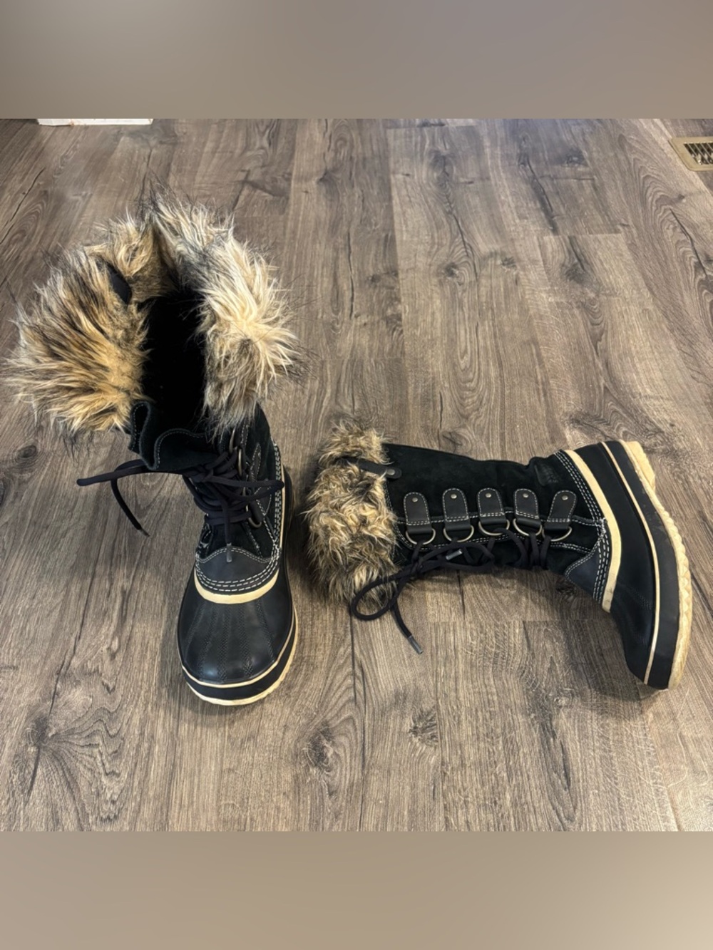 Sorel Joan of Arctic Women's Leather Winter Boots - Black w/ Faux Fur US 9.5